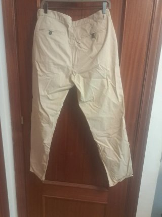 Pantalón hombre beige