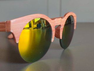 Occhiali da sole rotondi effetto legno