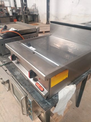 PLANCHA CROMO ELÉCTRICA MIRA MI PERFIL