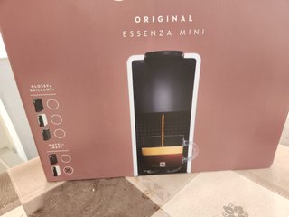 Cafetera Nespresso Essenza Mini Crema Matte