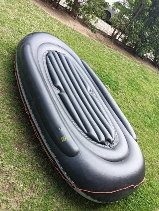 Barca hinchable Sailor 310 + remos + bolsa | motor