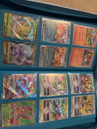 Colección cartas Pokémon Caja y Album Exclusivos