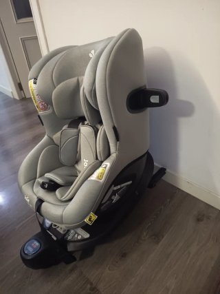 Silla bebé Joie I Spin 360°. En perfecto estado.