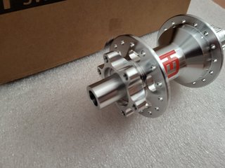 Buje trasero DT Swiss 240 DEG 32h 6T Boost MS
