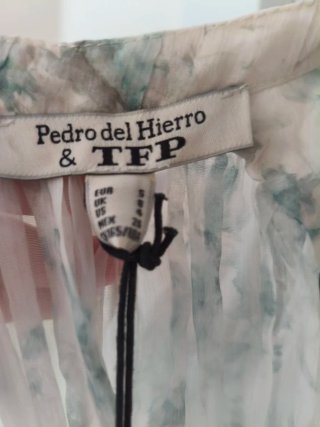 Vestido Pedro del Hierro floral blanco y verde