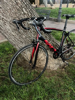 Bicicleta Carretera BH Sphene Negra/Roja