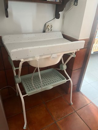 Bañera y cambiador para bebé