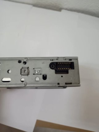 Radio Coche Peugeot y altavoces