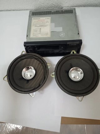 Radio Coche Peugeot y altavoces