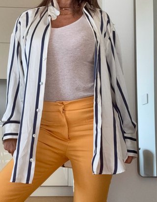 Camicia Zara a righe blu e bianche