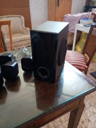 Altavoces Home Cinema LG Negros