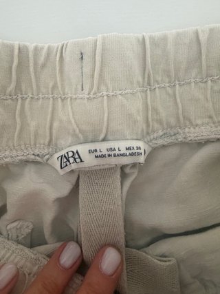 Pantalón jogger Zara crudo