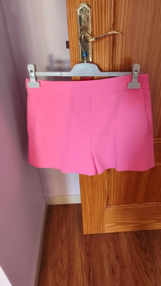 Pantalón corto rosa talla M