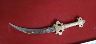 Cuadro con espadas moros y cristianos