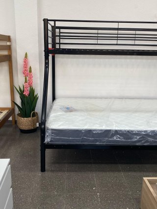 LITERA MATRIMONIAL NEGRA MUY  RESISTENTE  NUEVA