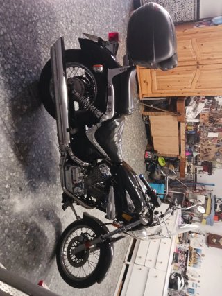 Suzuki Intruder 250SL Negra - 46.000 km