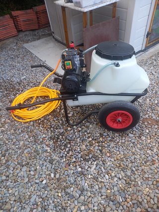 Carretilla sulfatadora motor eléctrico como nueva