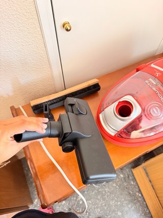 Aspirador Rowenta Compacted Ergo Rojo