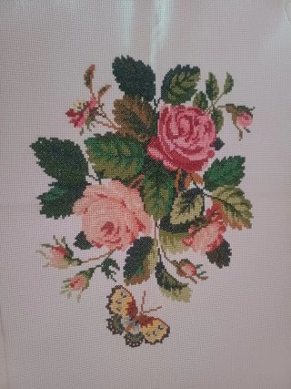 Pareja de flores a punto de cruz