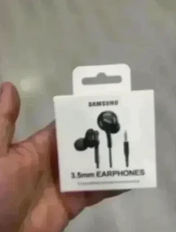 Auriculares Samsung AKG 3,5mm (EO-IA500)