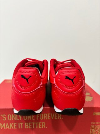 Zapatos Puma Rojos y Negros