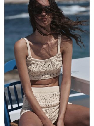 Top Zara punto crochet flor