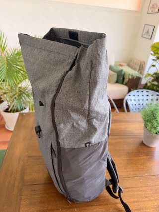 Mochila Quechua Rolltop 30L Gris