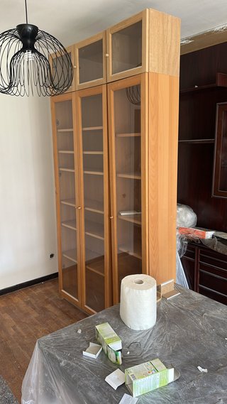 MUDANZA Vitrina madera puertas cristal