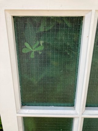 Ventana de madera con cristales
