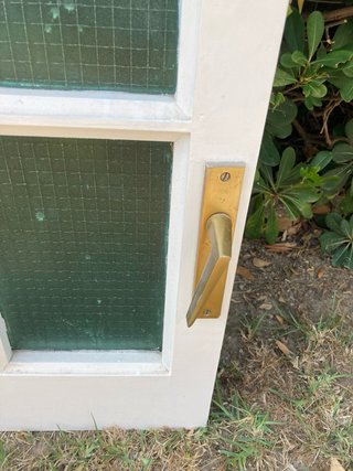 Ventana de madera con cristales