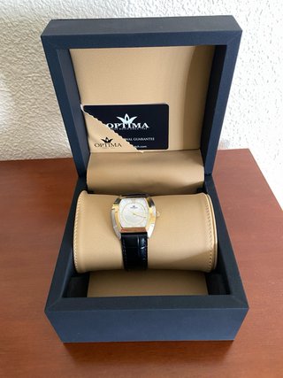 Reloj Optima Suizo