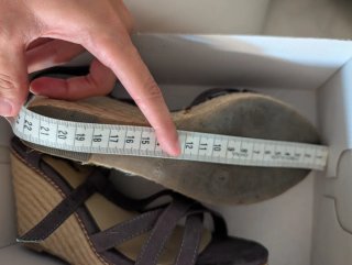 Sandalias de cuña grises