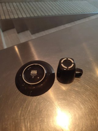 Juego de 8 tazas de café con platillos