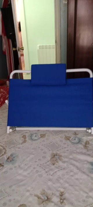 Respaldo reclinable cama azul