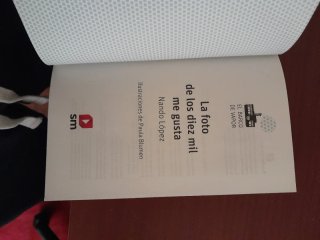 Libro de lectura: la foto de los diez mil me gusta