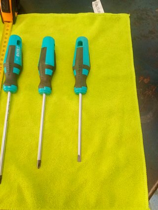 3 Destornilladores Irazola