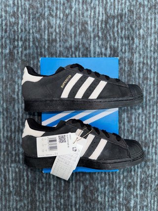 Adidas Superstar