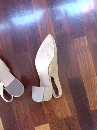 Zapatos de piel beige talla 37 sin estrenar