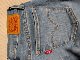 Pantalón levis