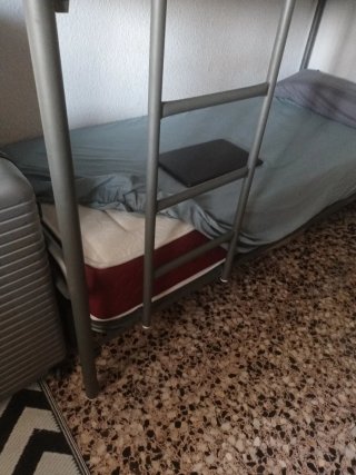 Litera 80*190 como nueva+colchones sin uso.