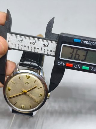 Reloj Marvin Plata y Negro