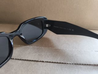 Gafas de sol PRADA MILANO negras