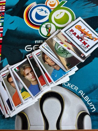 54 Cromos más álbum correspondient al Mundial 2006