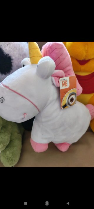 Lote 4 peluches: Panda, Pooh, Unicornio, Dinosauri