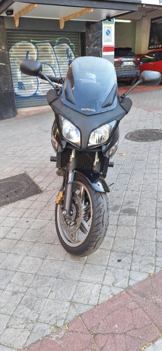 Honda CBF600S Negra