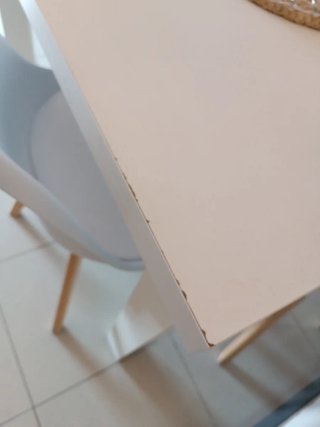 Mesa y 4 Sillas Nórdicas
