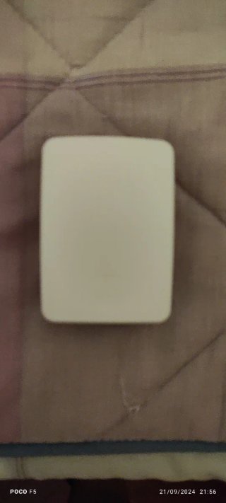 Carcasa Oficial Raspberry Pi 5 Roja y Blanca