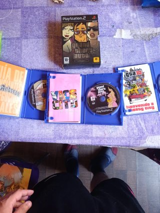 Grand Theft Auto La Trilogía PS2
