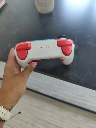 Mando Pro Wireless Pokémon Switch
