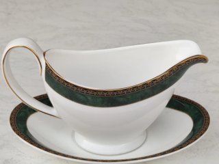 Salsera y plato Wedgwood Aegean